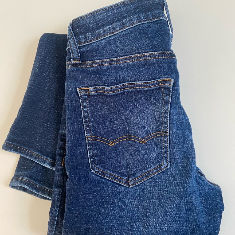 American Eagle Slim Straight